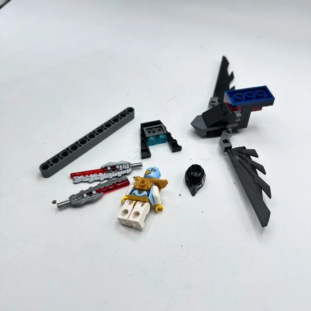 LEGO Chima Eris Eagle Interceptor Mini Figurine Guide and Parts